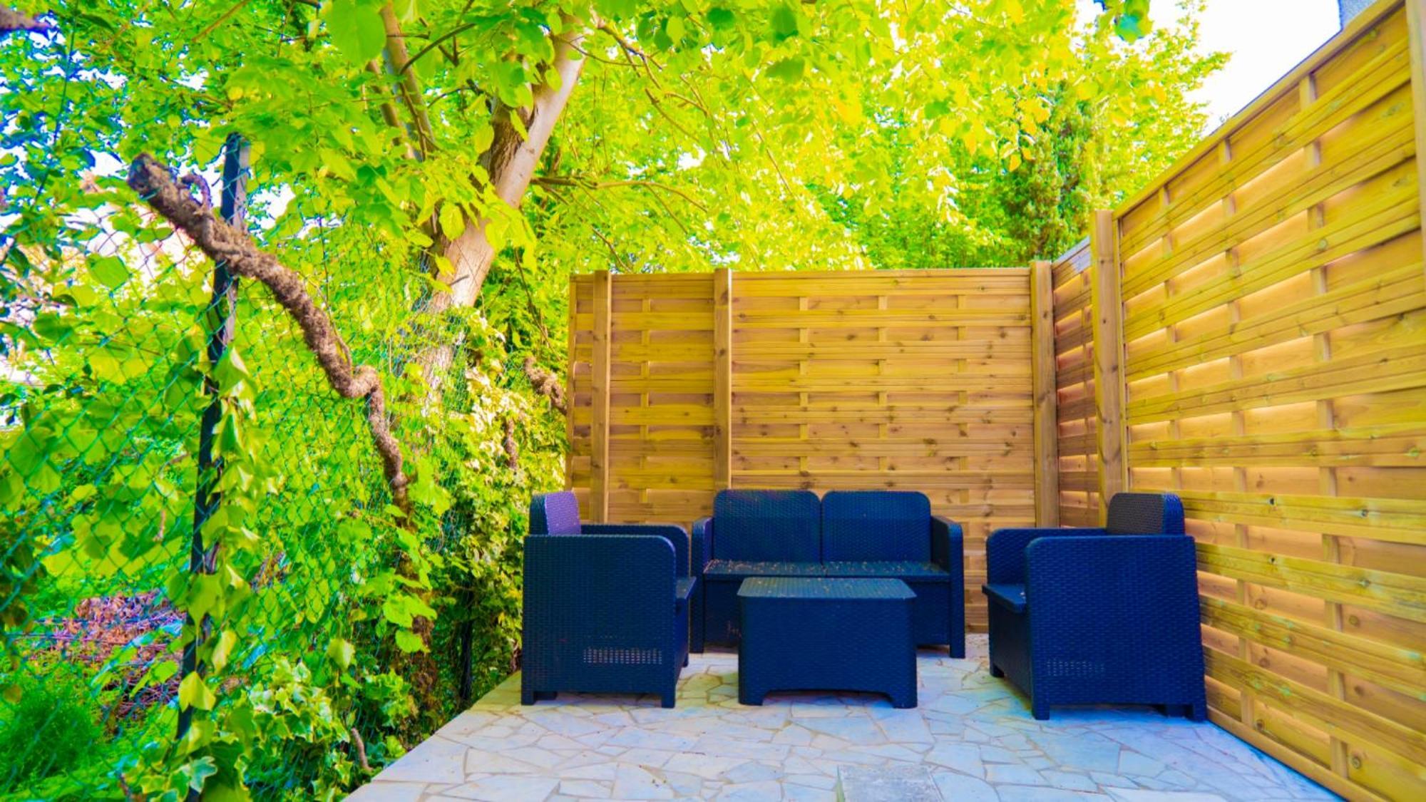 Apartment Jardin A St Denis